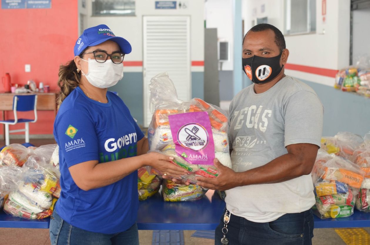 Pai de uma aluna do Colégio Amapaense, o motorista Mauro Alex considera o kit como um importante apoio familiar.