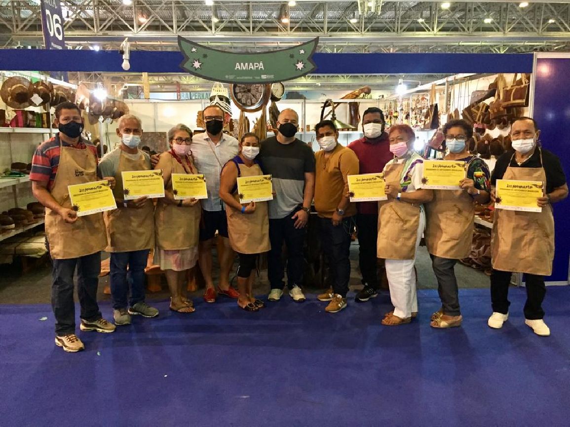 Artesãos receberam certificados do governo de Pernambuco por participação na Fenearte 2021