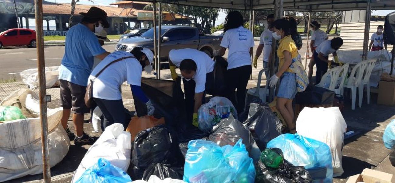 Recolhimento dos materiais reutilizáveis ocorreu durante este sábado, 29, em frente a Casa do Artesão, na praça Beira-Rio