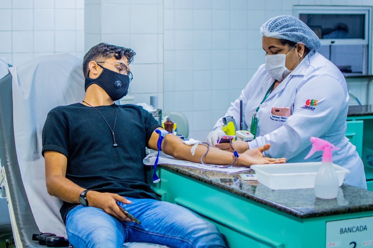 O jovem Salomão Ferreira é doador há mais de seis anos.