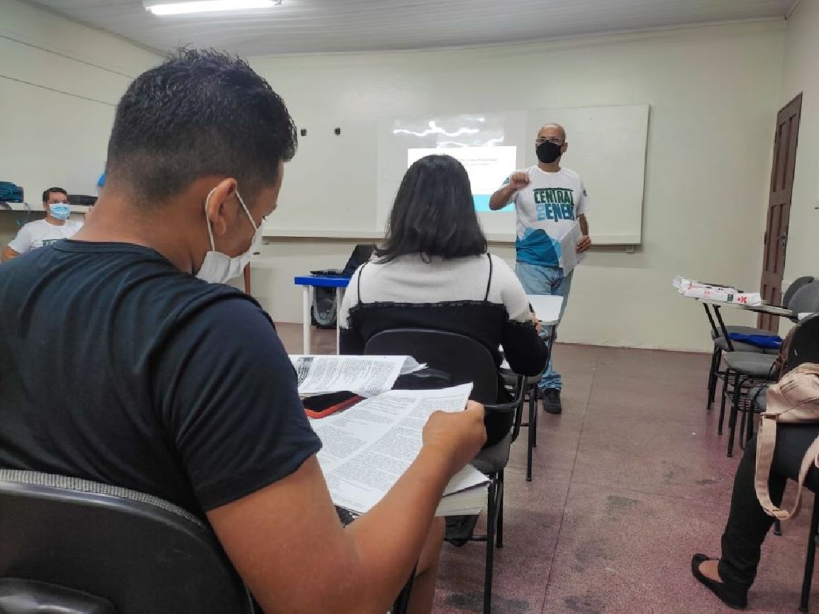 Central do Enem reforça o aprendizado e aplicar melhores estratégias para o Enem.