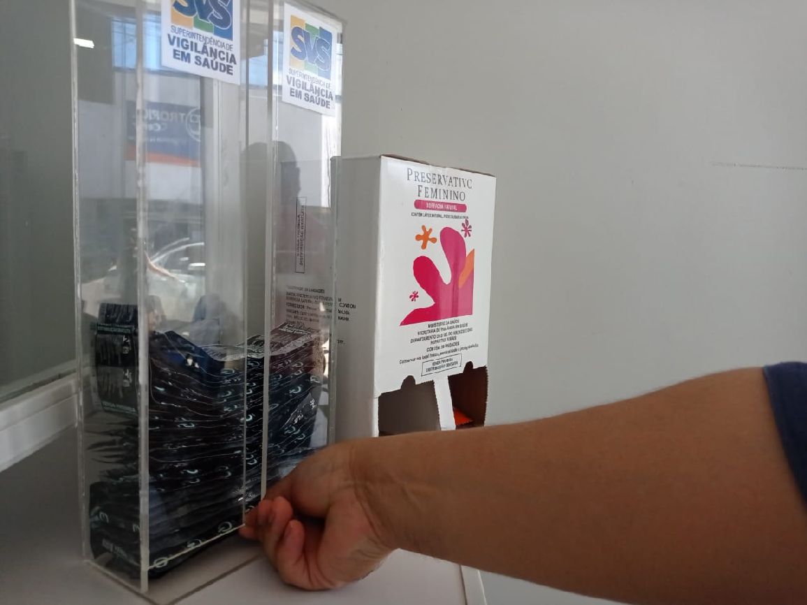Preservativos estão disponíveis de forma gratuita em UBSs e locais de grande circulação.