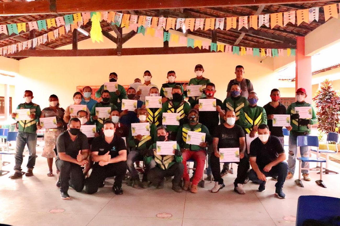 Certificação de mototaxistas em Vitoria do Jari