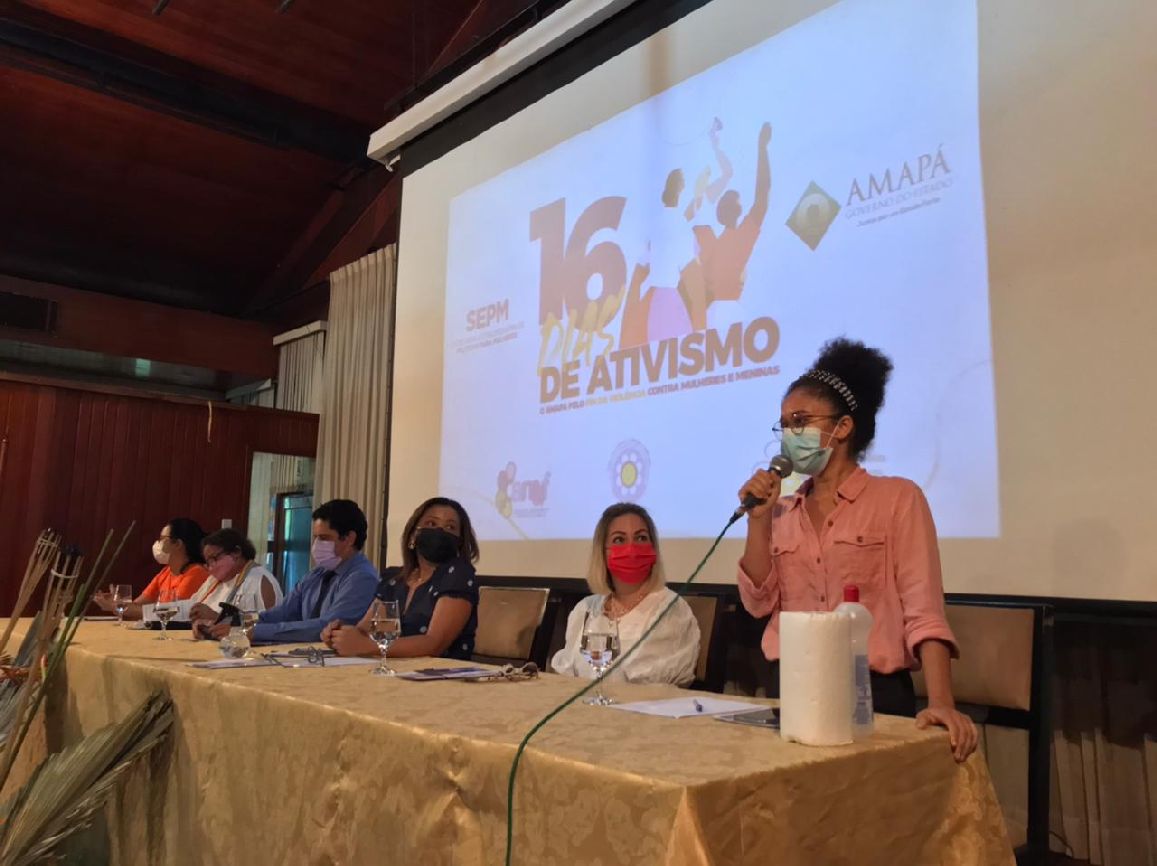 Encontro das integrantes da Rede de Atendimento à Mulher.