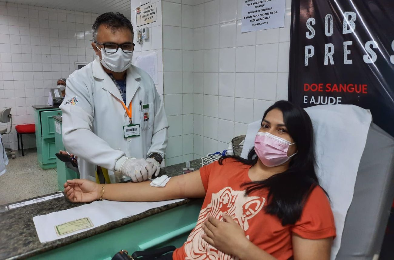 Para honrar os doadores voluntários, o Hemoap realizou uma manhã com música, informação e lanches.