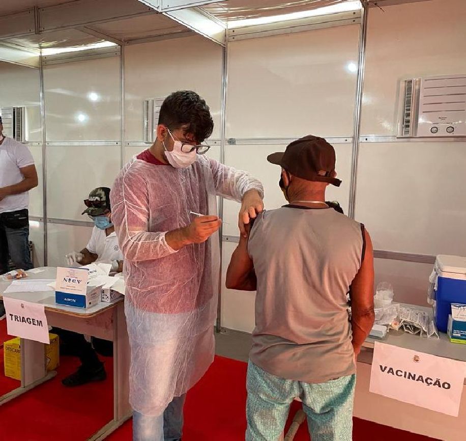 O projeto oferta orientações acerca da adoção de hábitos saudáveis e padrões de higiene, além de oferecer consultas e vacinação.