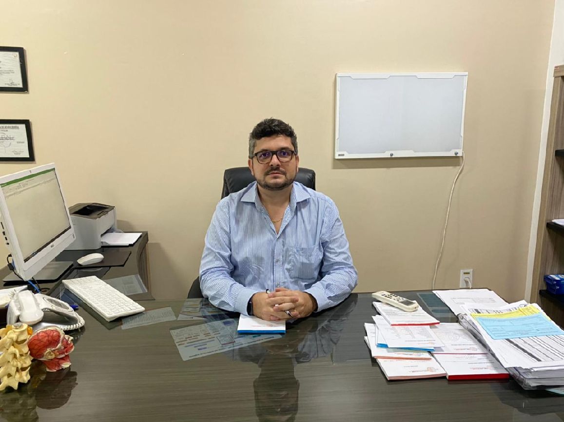 O neurocirurgião Isaias Cabral afirma que é possível o paciente ter qualidade de vida seguindo corretamente o tratamento