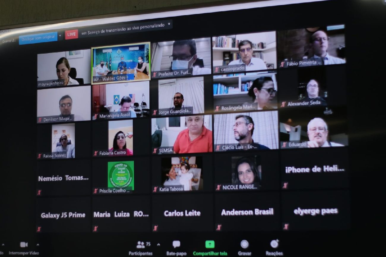 Live foi transmitida no YouTube nesta quarta-feira, 14.