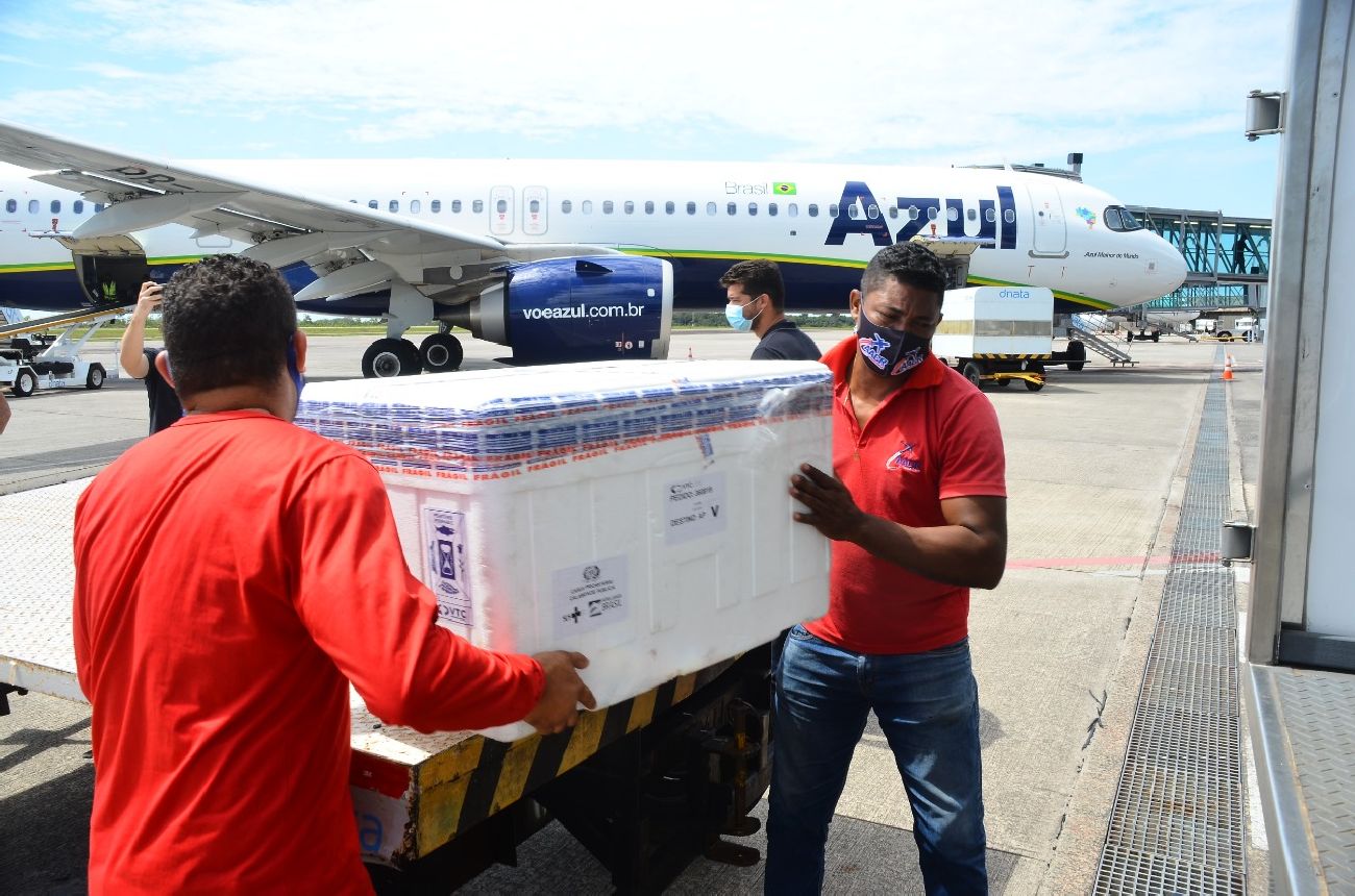 Mais de 30 mil doses desembarcaram em Macapá nos últimos dois dias
