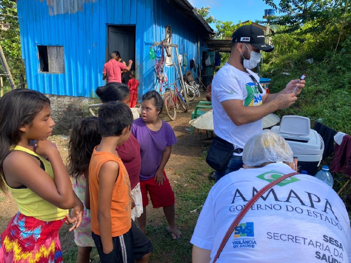 Equipes vacinaram pessoas em áreas isoladas em Oiapoque.