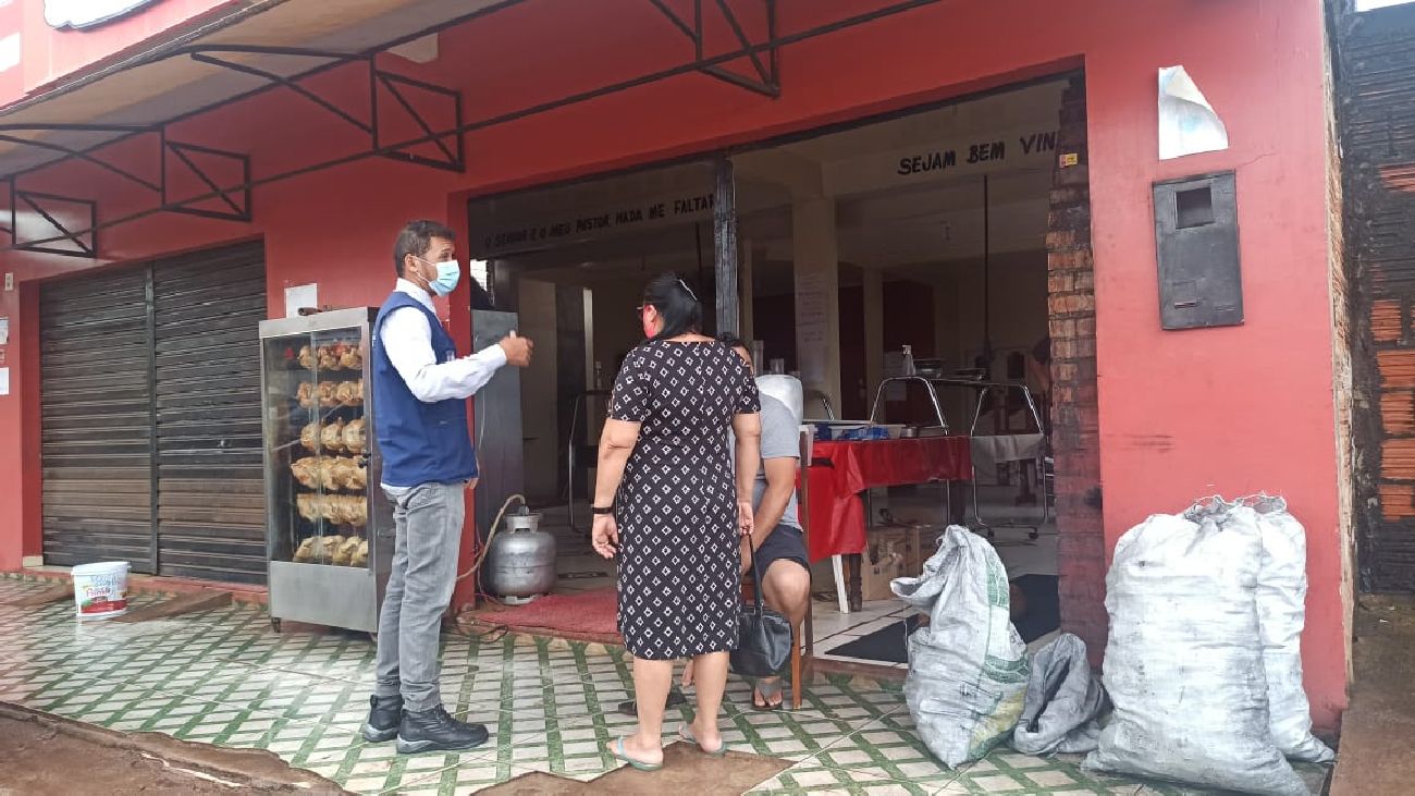 Agentes da vigilância sanitária recomendaram que os locais funcionem somente na modalidade delivery, para aqueles considerados essenciais.