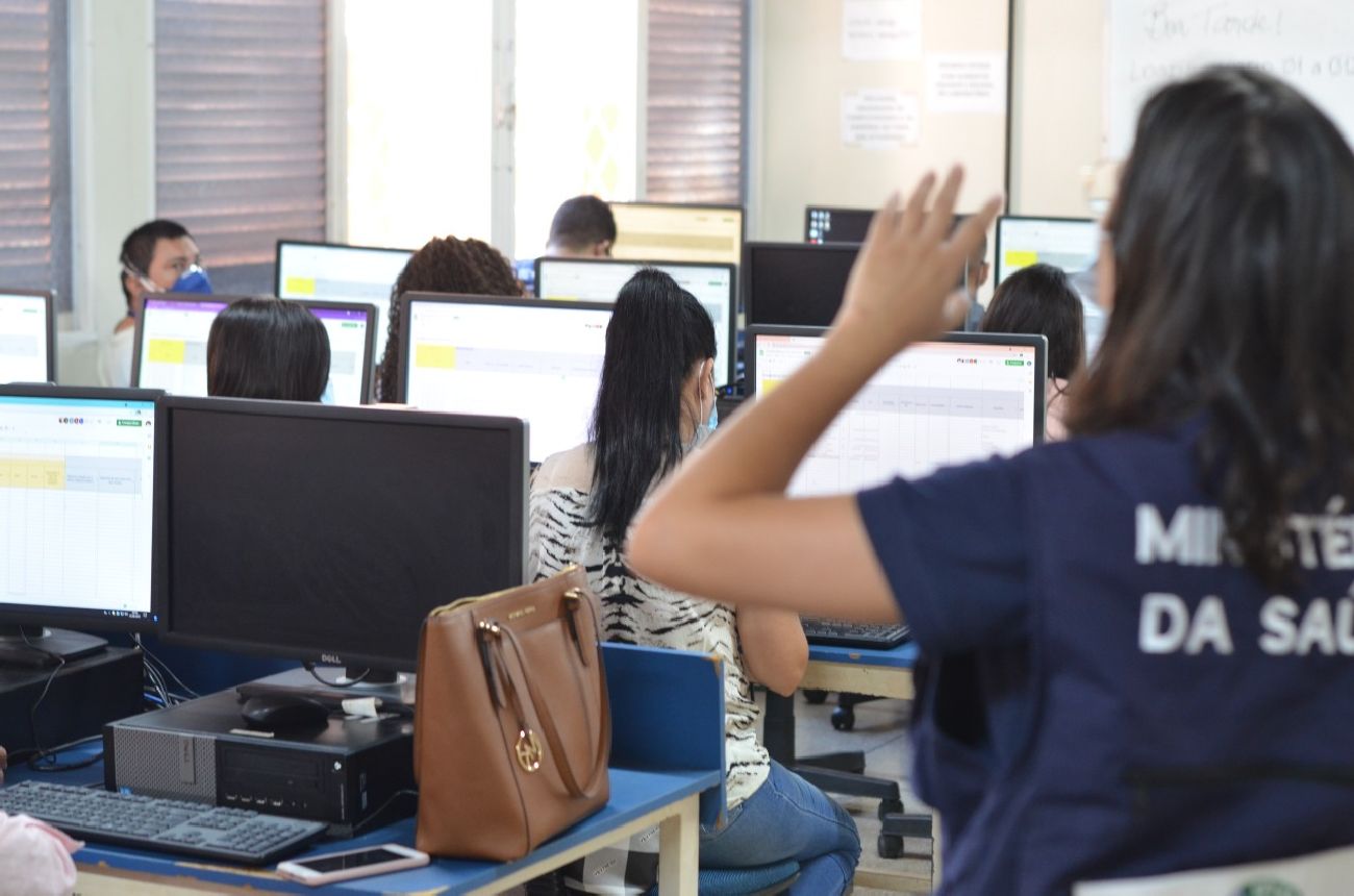 Técnicos do Ministério da Saúde capacitam os profissionais sobre telemonitoramento