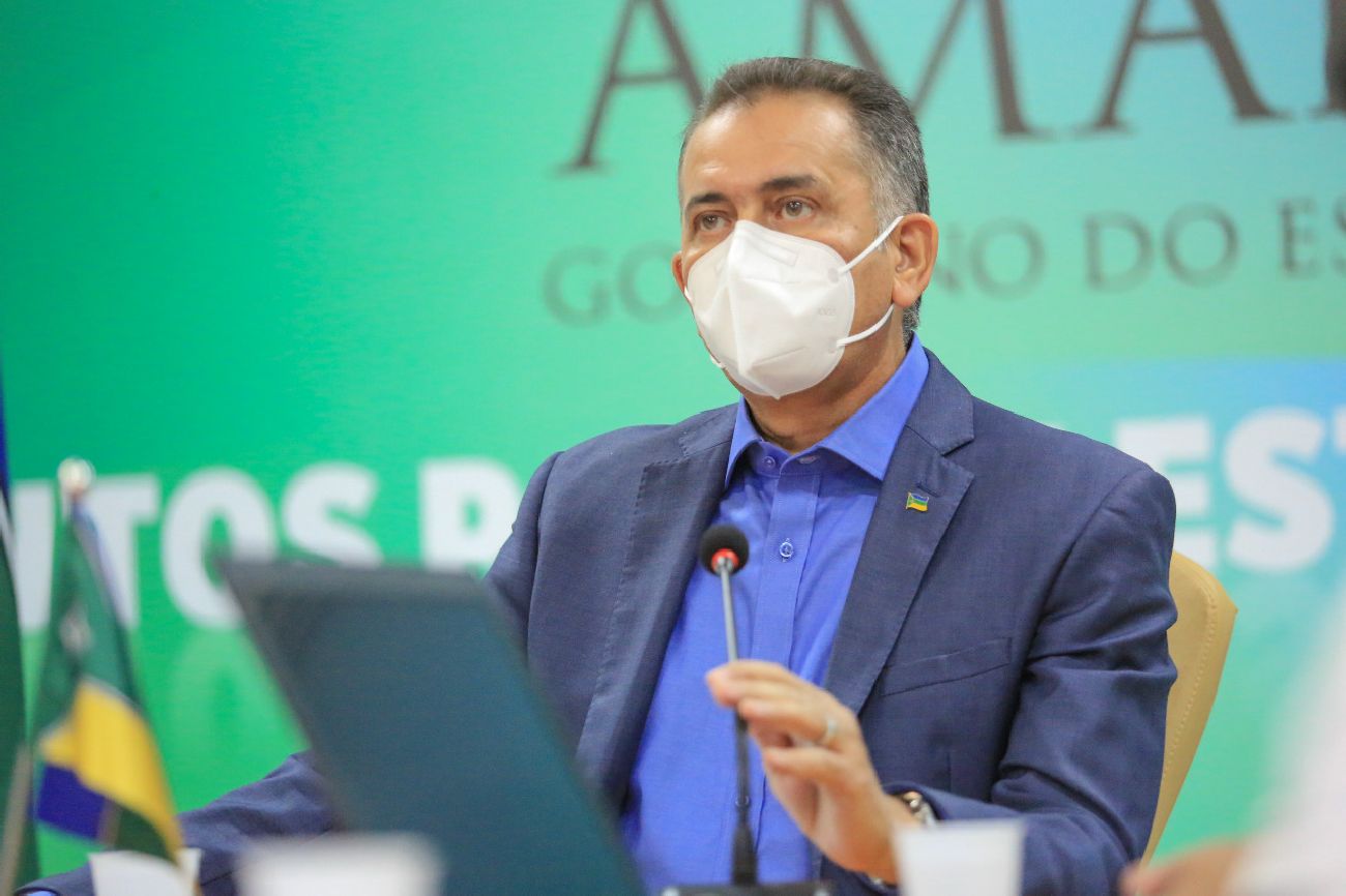 A reunião abordou também medidas econômicas e sociais, como a retomada do auxílio emergencial para diminuir os impactos causados pela pandemia.