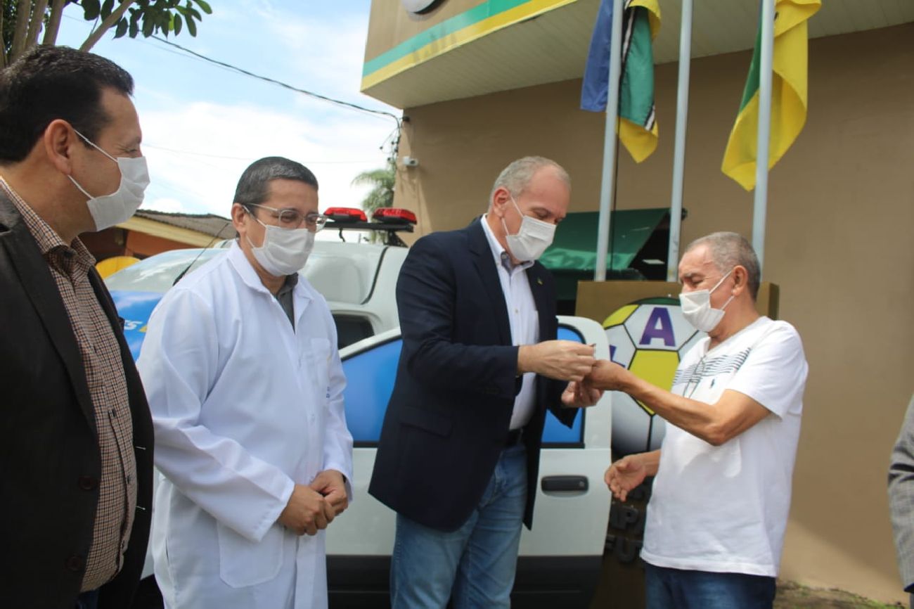 Em fevereiro de 2021, a inicitiva doou outra ambulância para o Centro Covid-HU.