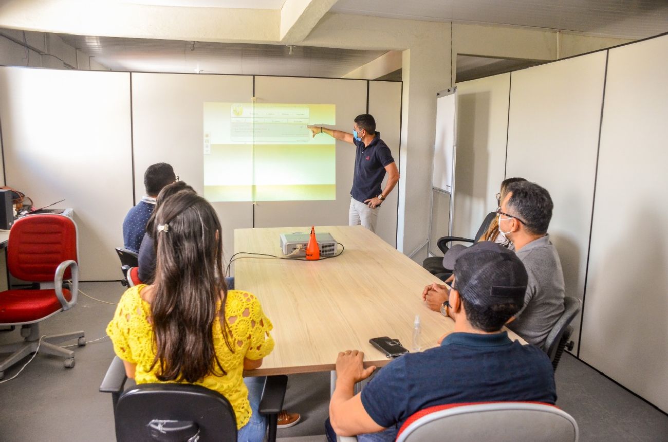 Técnicos de vários órgãos participam do treinamento