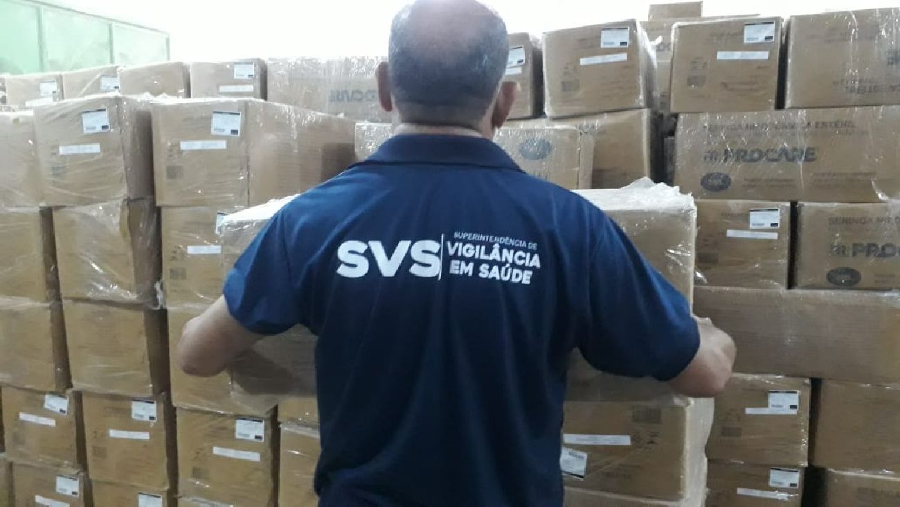 Seringas e agulhas serão armazenadas na Unidade de Imunobiológicos da SVS e distribuídas aos municípios.
