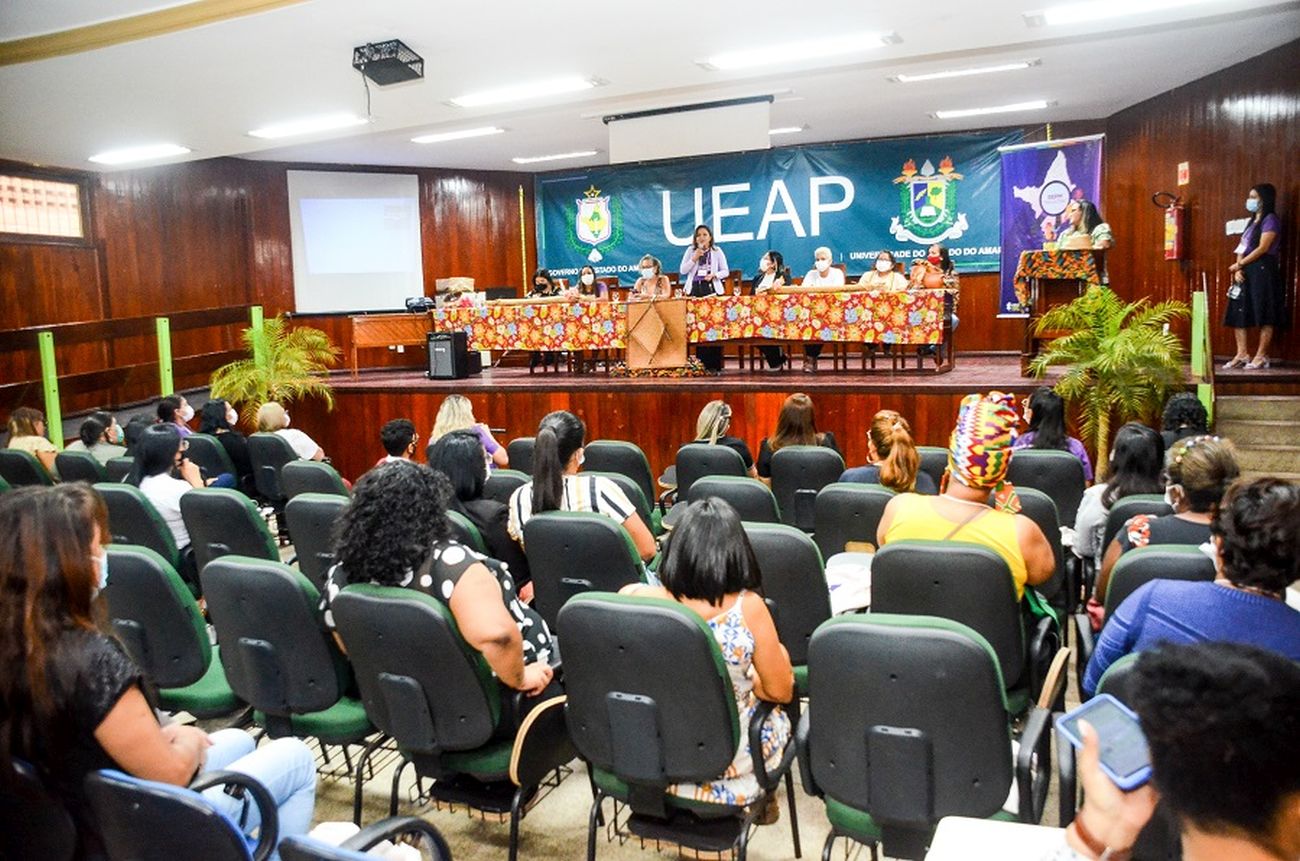 O evento foi destinado às amapaenses de vários segmentos sociais, com foco na construção de políticas públicas.