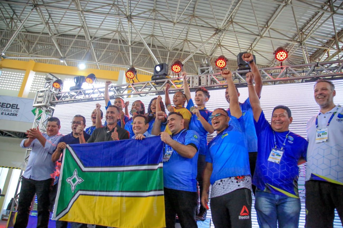 As medalhas de ouro no wrestling carimbam o passaporte dos atletas rumo à França.