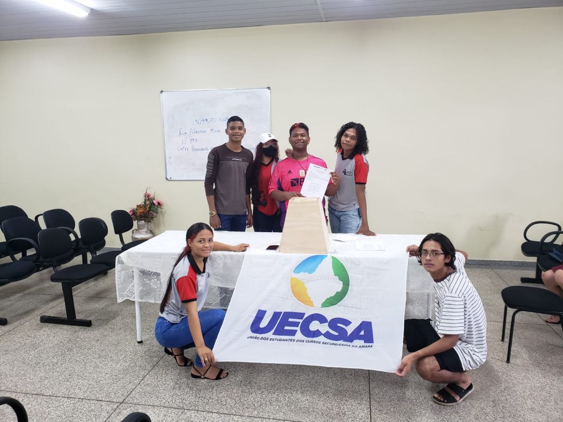 Com os grêmios, estudantes desenvolvem papel de liderança e trabalham em grupo.