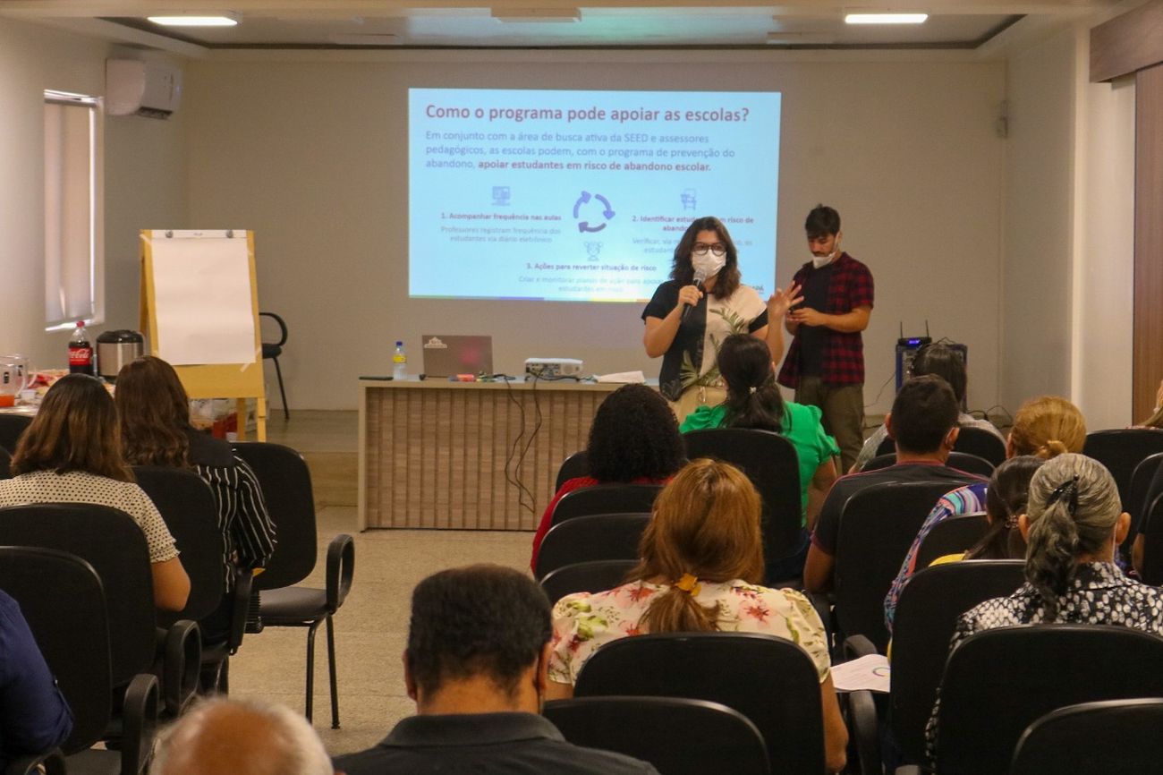 Com o projeto, gestores escolares terão diagnóstico da frequência dos estudantes, bem como seus níveis de risco de abandono.