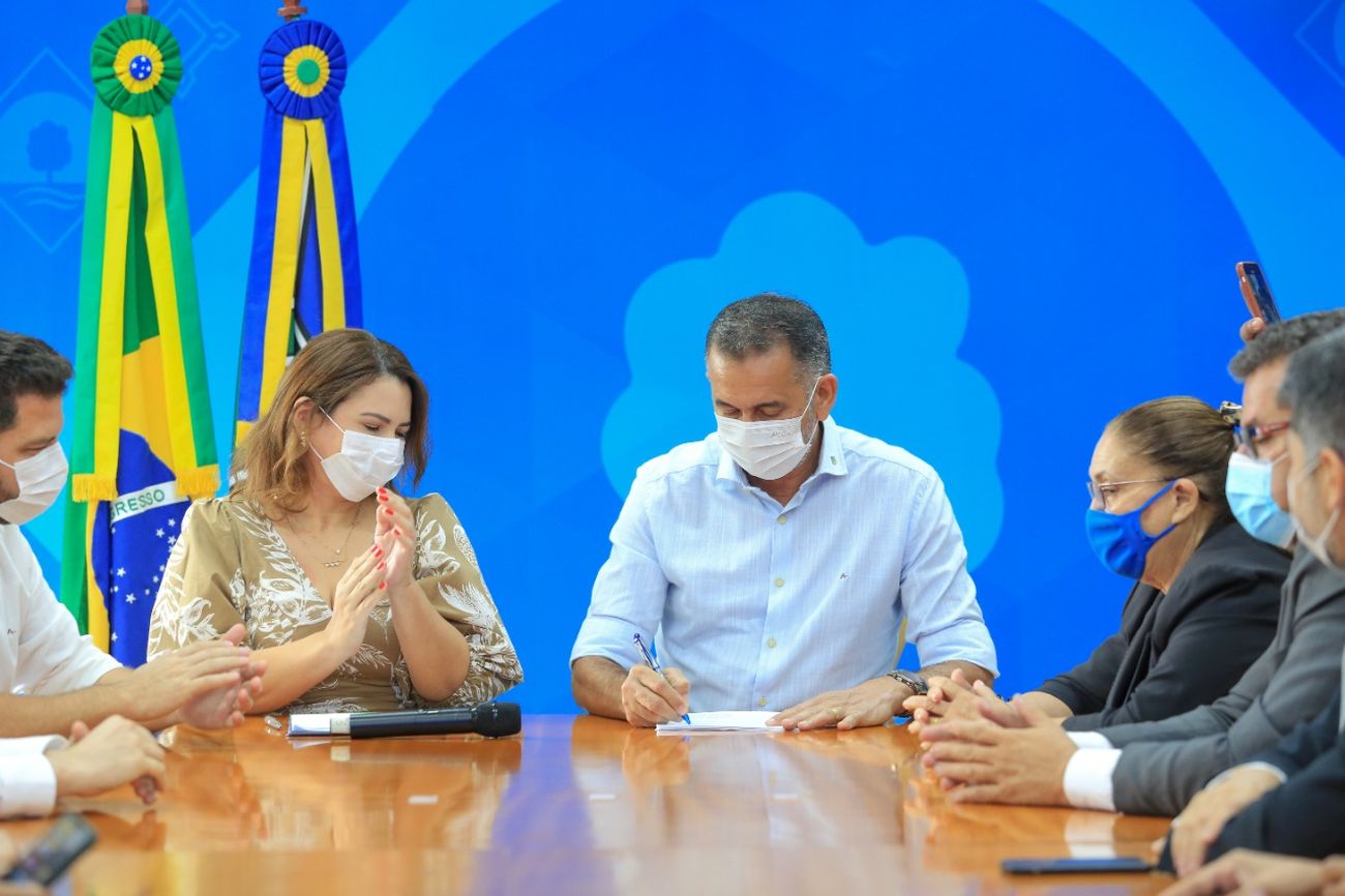 Medida assegura evolução dos profissionais dentro da carreira e estimula a gestão pública.
