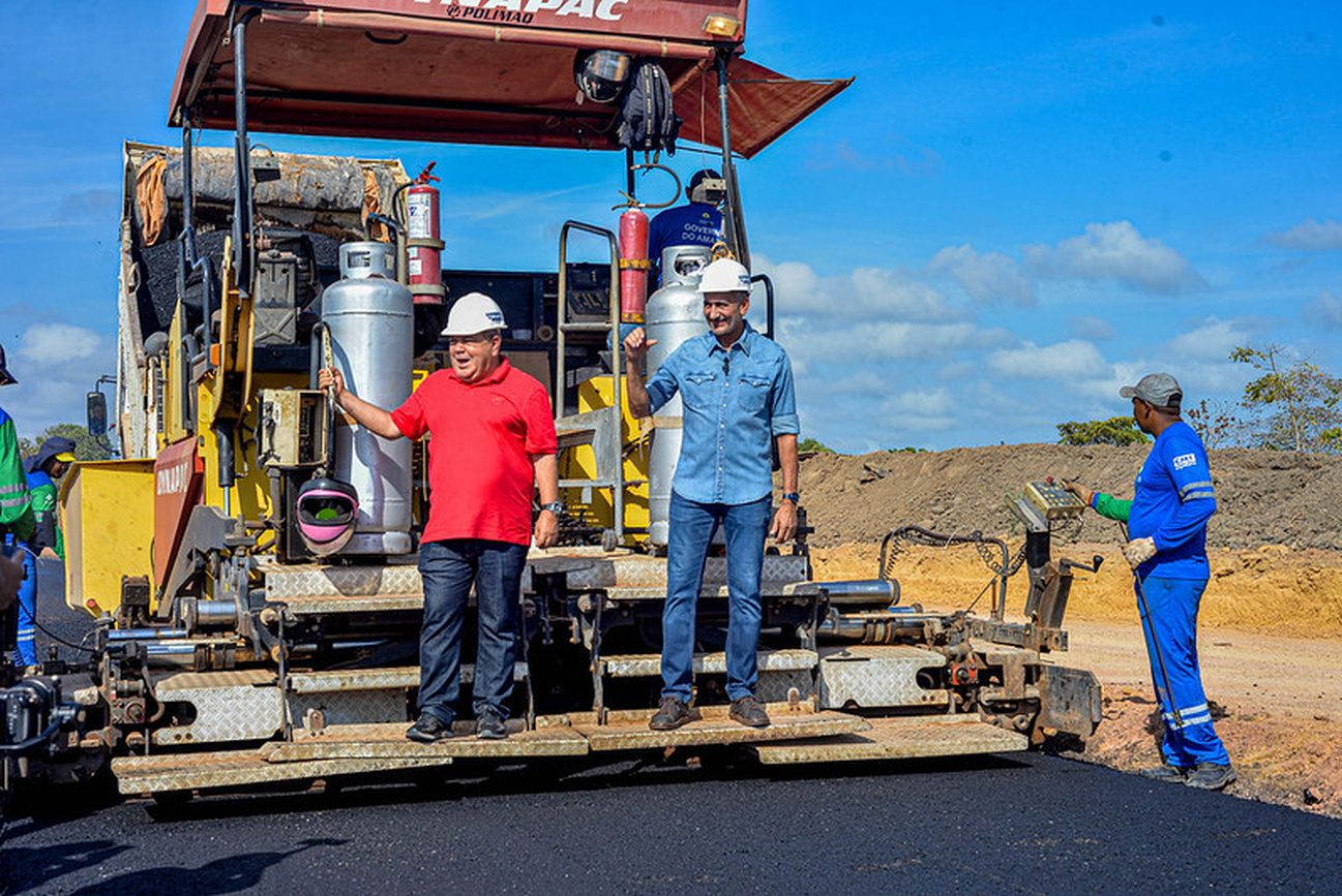 A pavimentação iniciou pelo trecho localizado em frente ao conjunto Miracema e seguirá até o viaduto