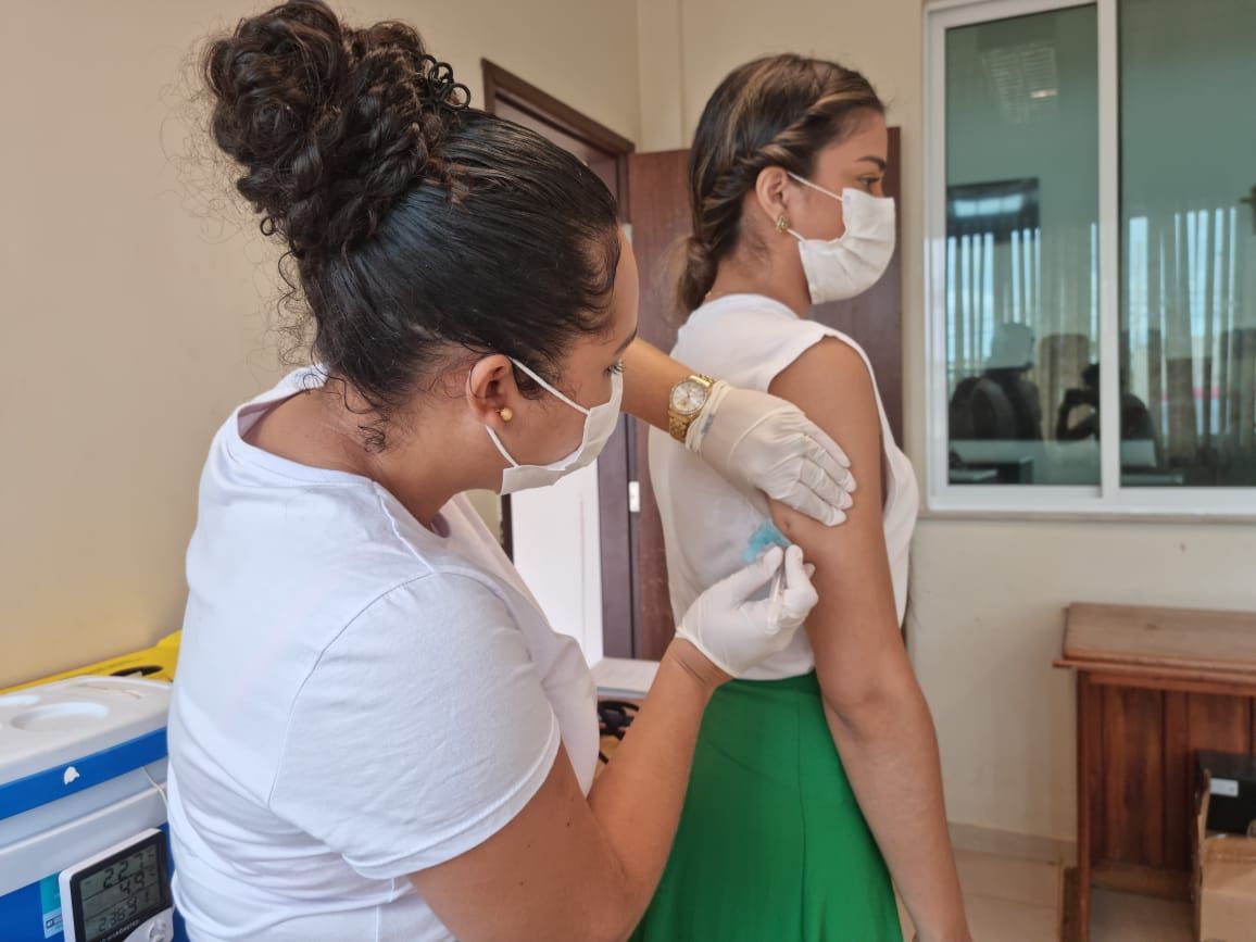 Equipes reforçam a vacinação nas campanhas contra a Influenza e Sarampo.
