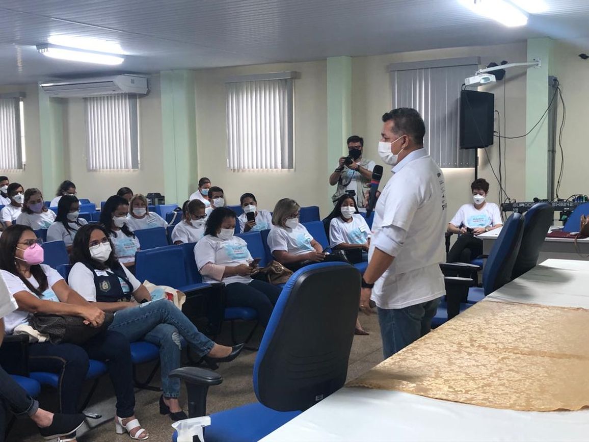 A oficina é realizada na Unifap, com a participação de todos os municípios do Estado.