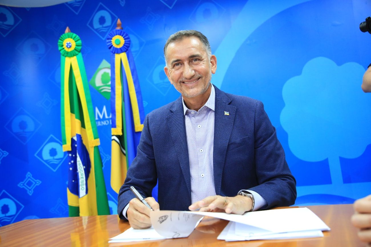 As comissões têm a função de planejar, organizar, coordenar e conduzir a realização dos certames