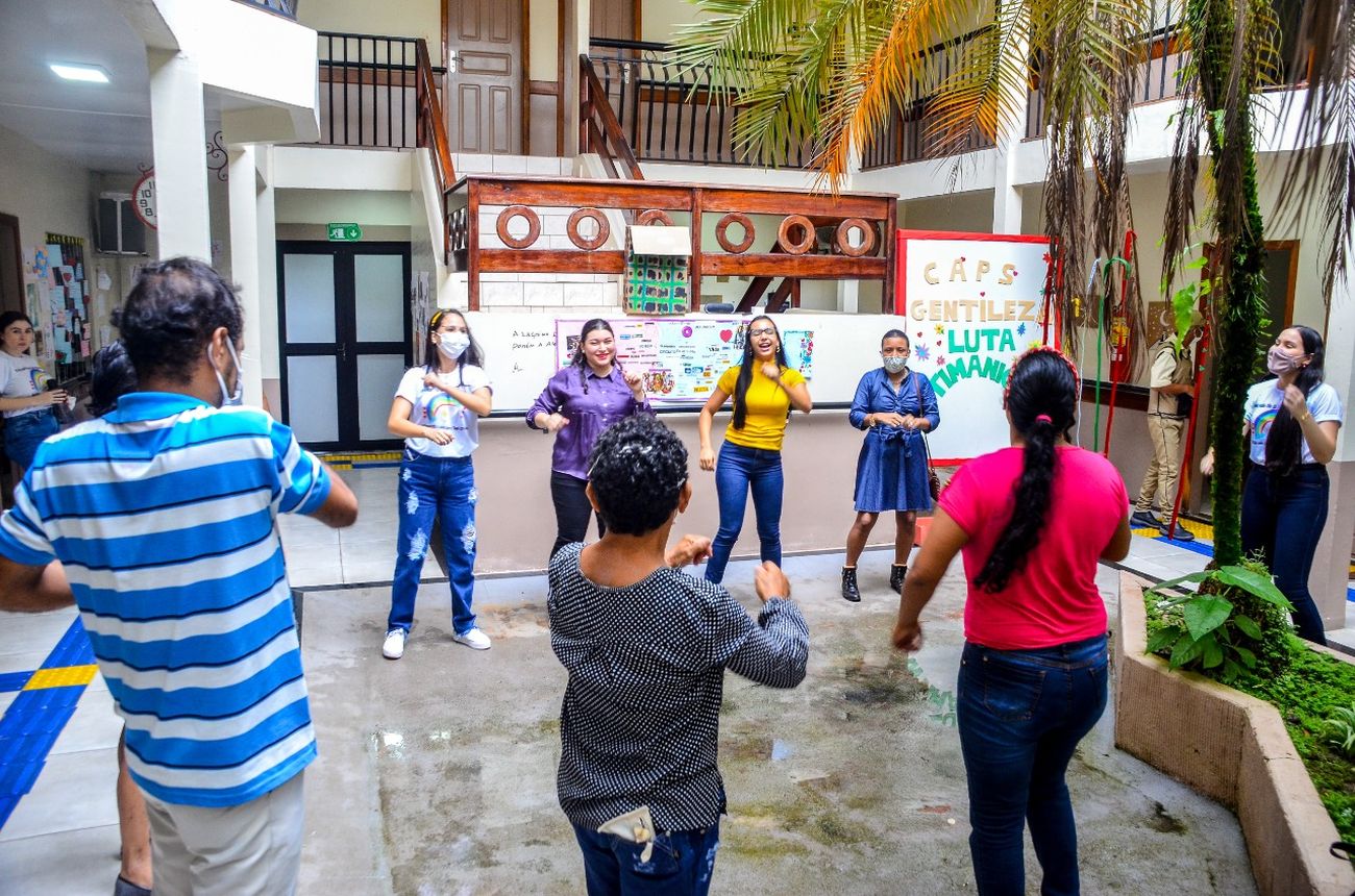 A Luta Antimanicomial combate à exclusão de pessoas em sofrimento psíquico.