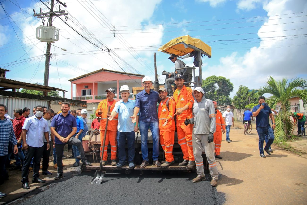 Ao todo, o bairro Novo Horizonte receberá 4 km de pavimentação.