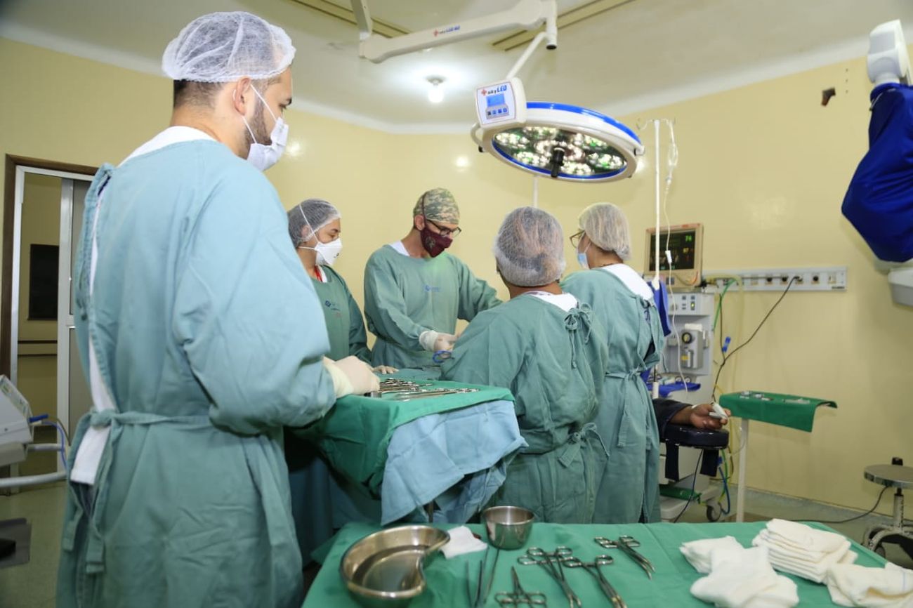 Equipe de profissionais com médico cirurgião, enfermeiro, técnico e anestesista, já realizaram mais de 30 procedimentos cirúrgicos somente no mês de dezembro no Hcal.