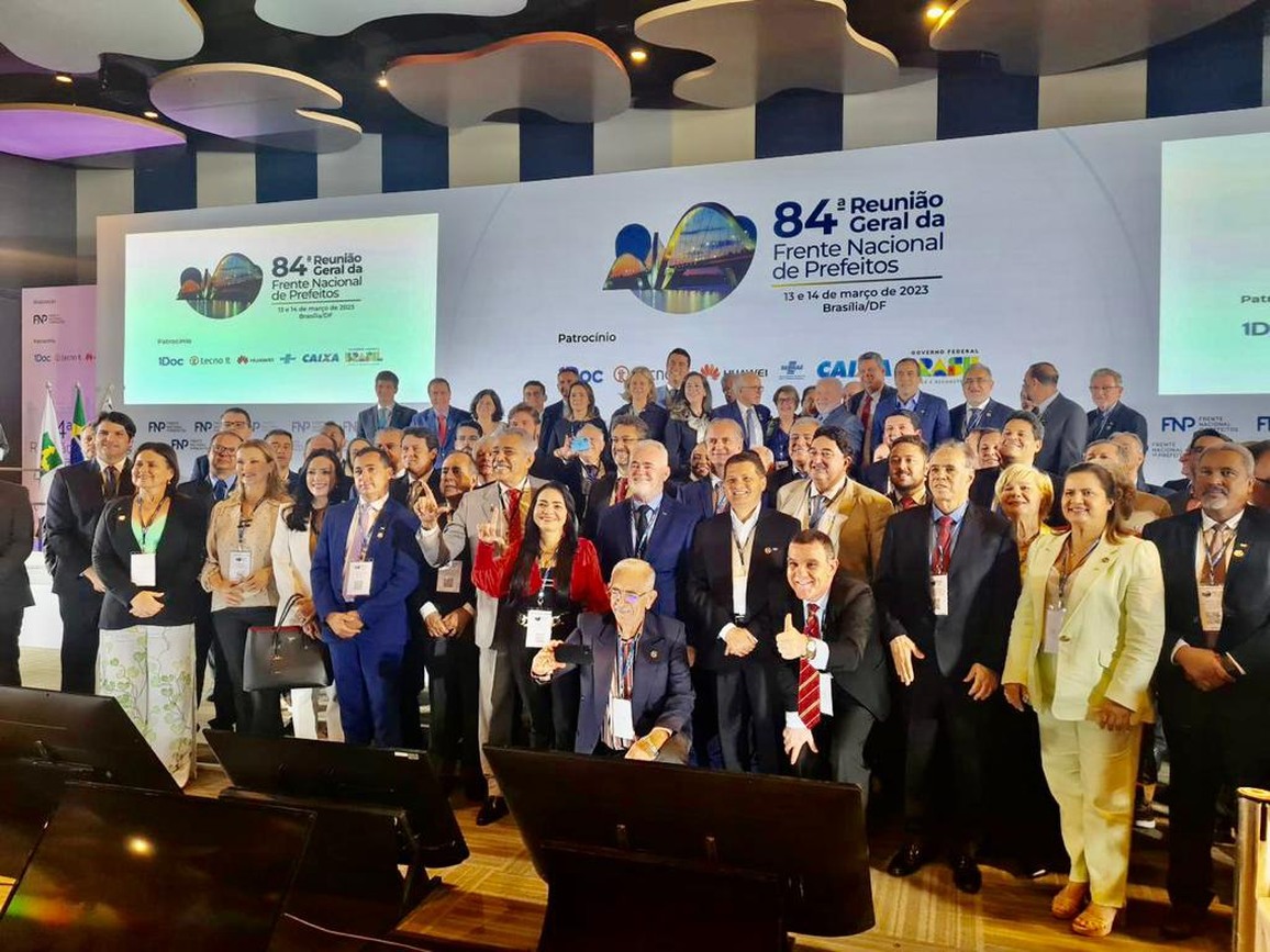 Encontro aconteceu em Brasília.