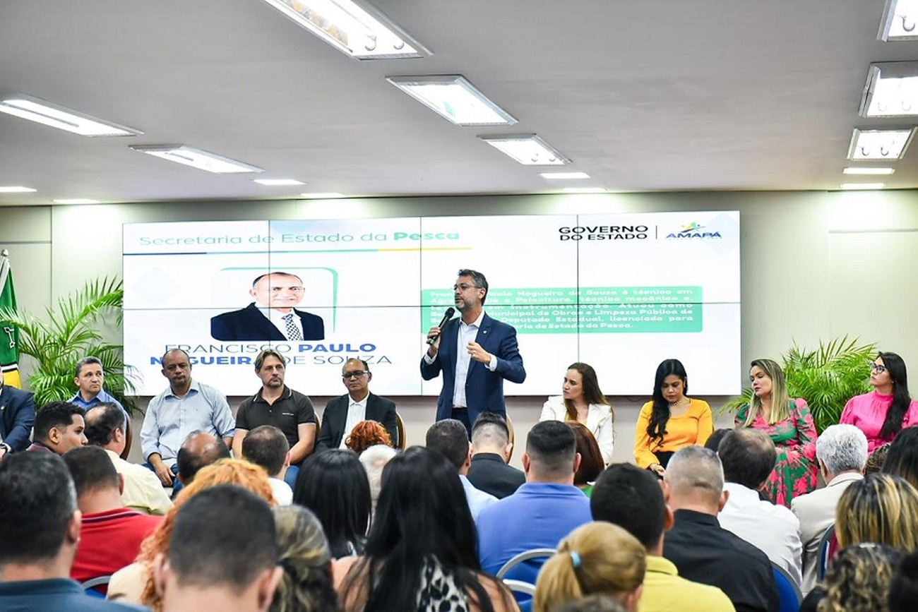 Clécio Luís empossou o deputado estadual Paulo Nogueira como o novo secretário de Pesca