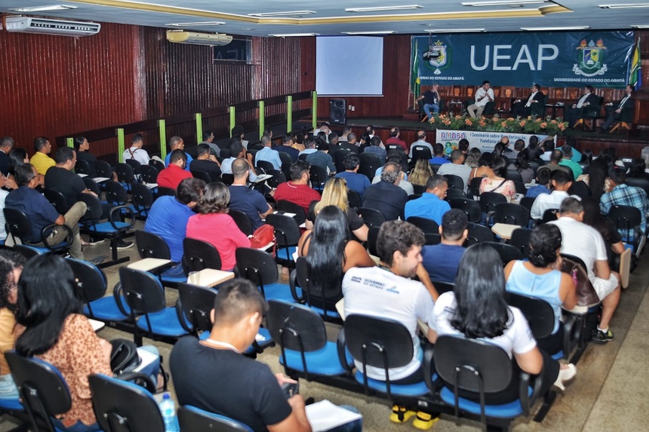 Seminário reuniu técnicos, especialistas e alunos de mestrado da Unifap