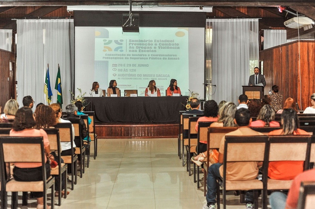 O encontro busca elaborar protocolo para situações de comportamentos de risco na escola