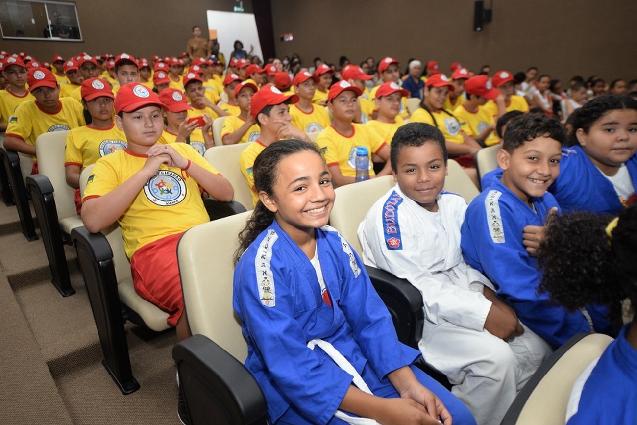 São mais de 350 crianças e adolescentes de Macapá, Santana e Oiapoque participando das atividades