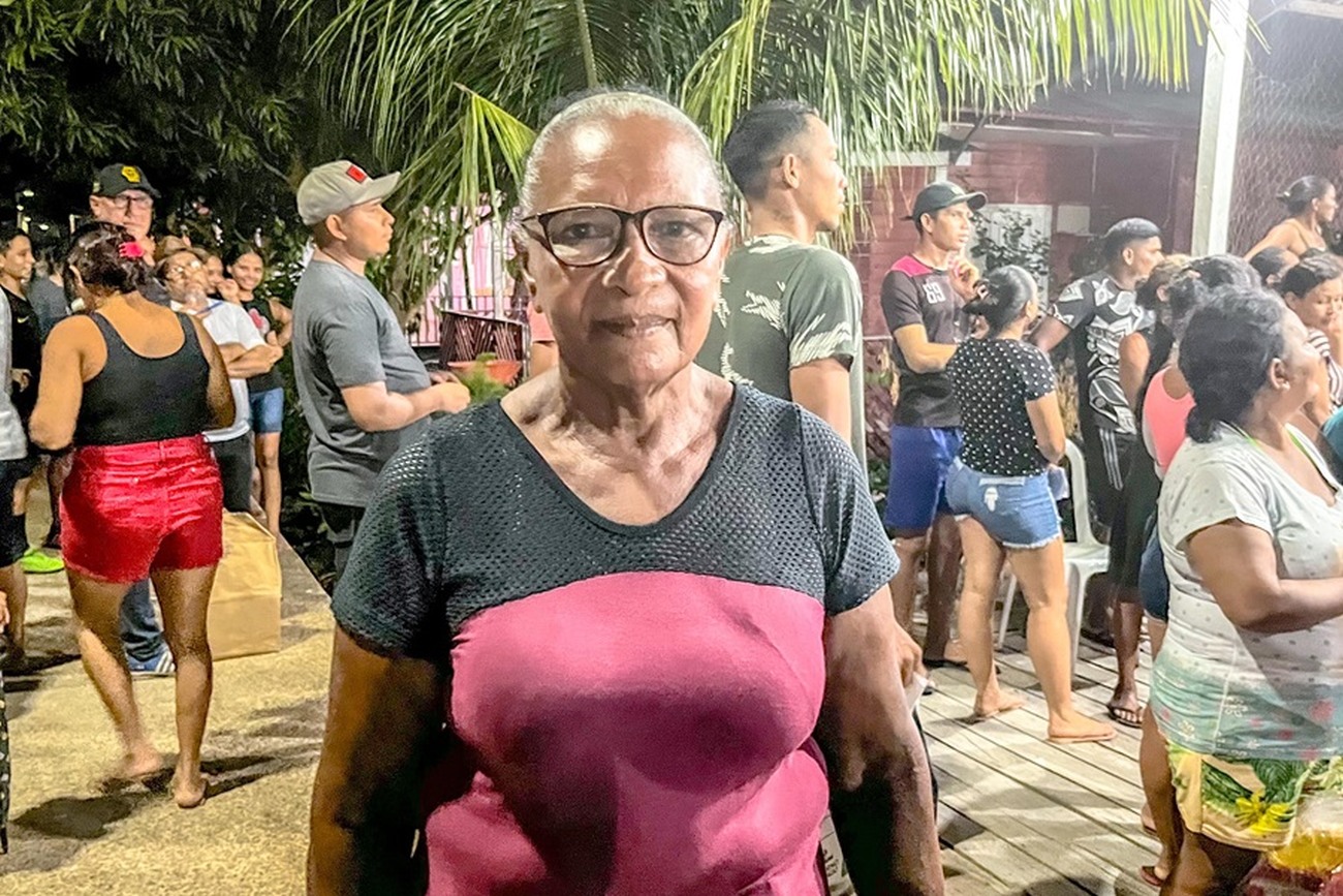 Aposentada Luciana dos Santos, de 70 anos, vive na Vila Progresso desde que nasceu