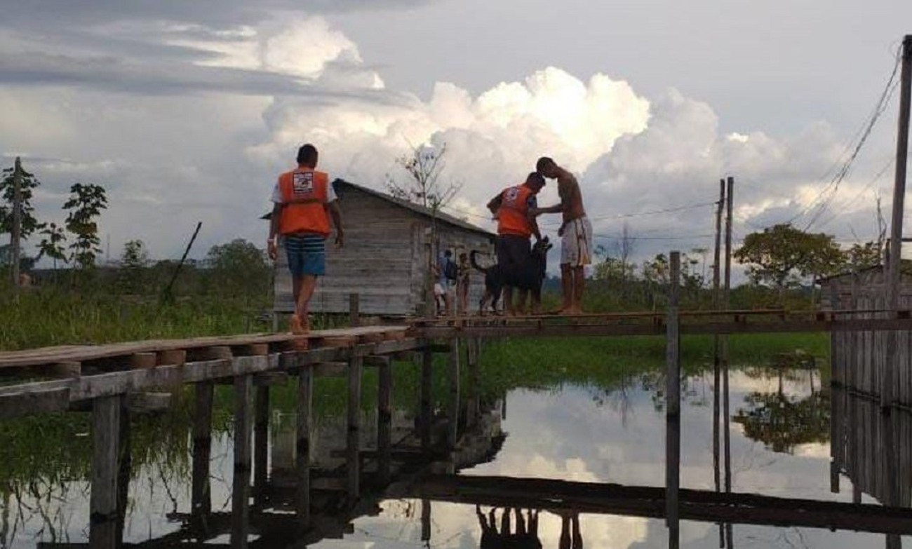 Famílias estão sendo assistidas pelas unidades municipais de Defesa Civil em Laranjal do Jari e Vitória do Jari