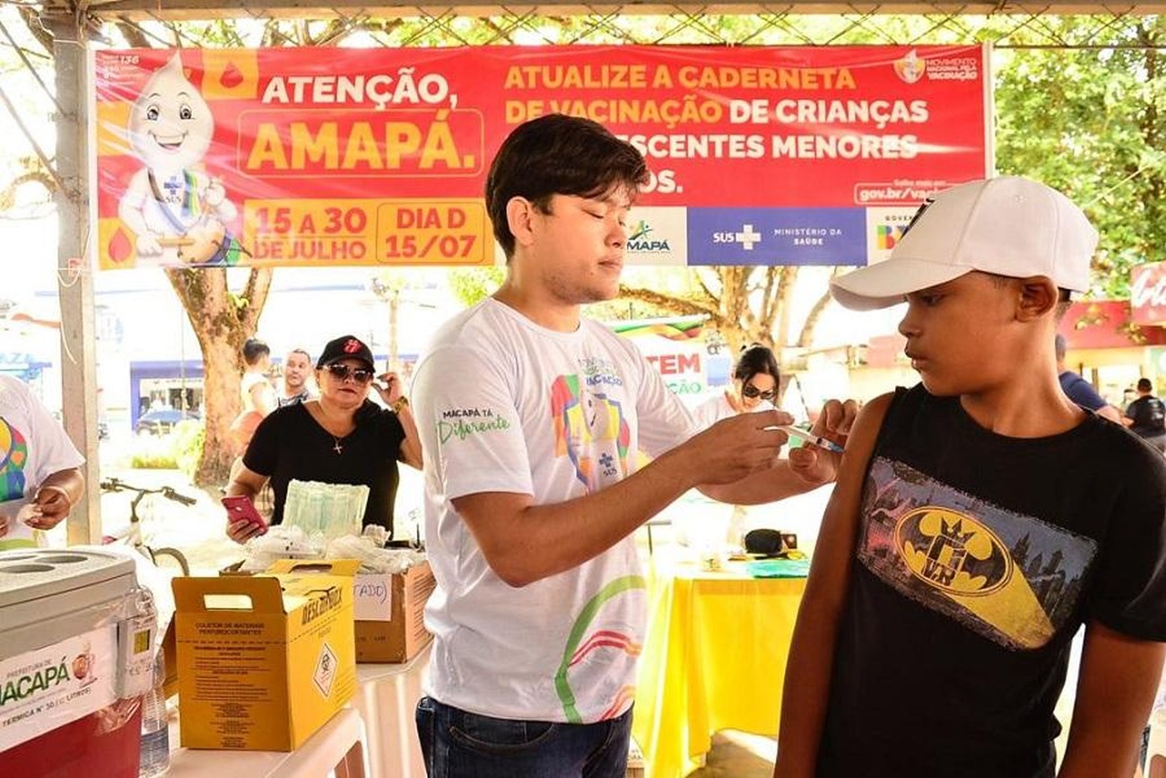 A estratégia é coordenada pelo Ministério da Saúde, com apoio do Governo do Estado e dos municípios