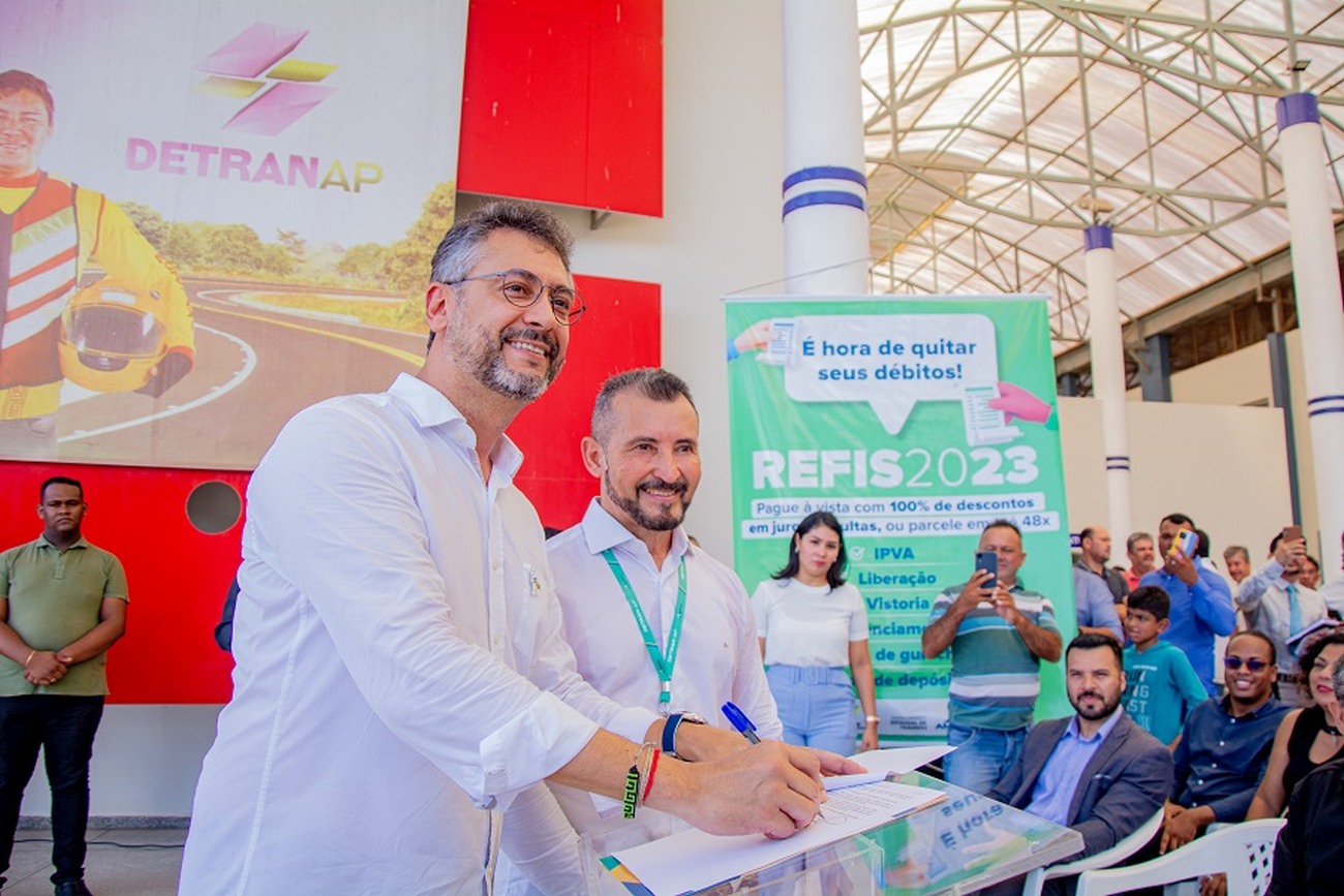 Governador Clécio Luís assina decreto que estabelece Refis do IPVA e taxas do Detran