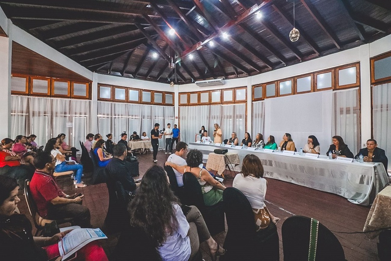 Debate busca o fortalecimento das ações junto às escolas para transformar os estudantes em defensores da saúde coletiva