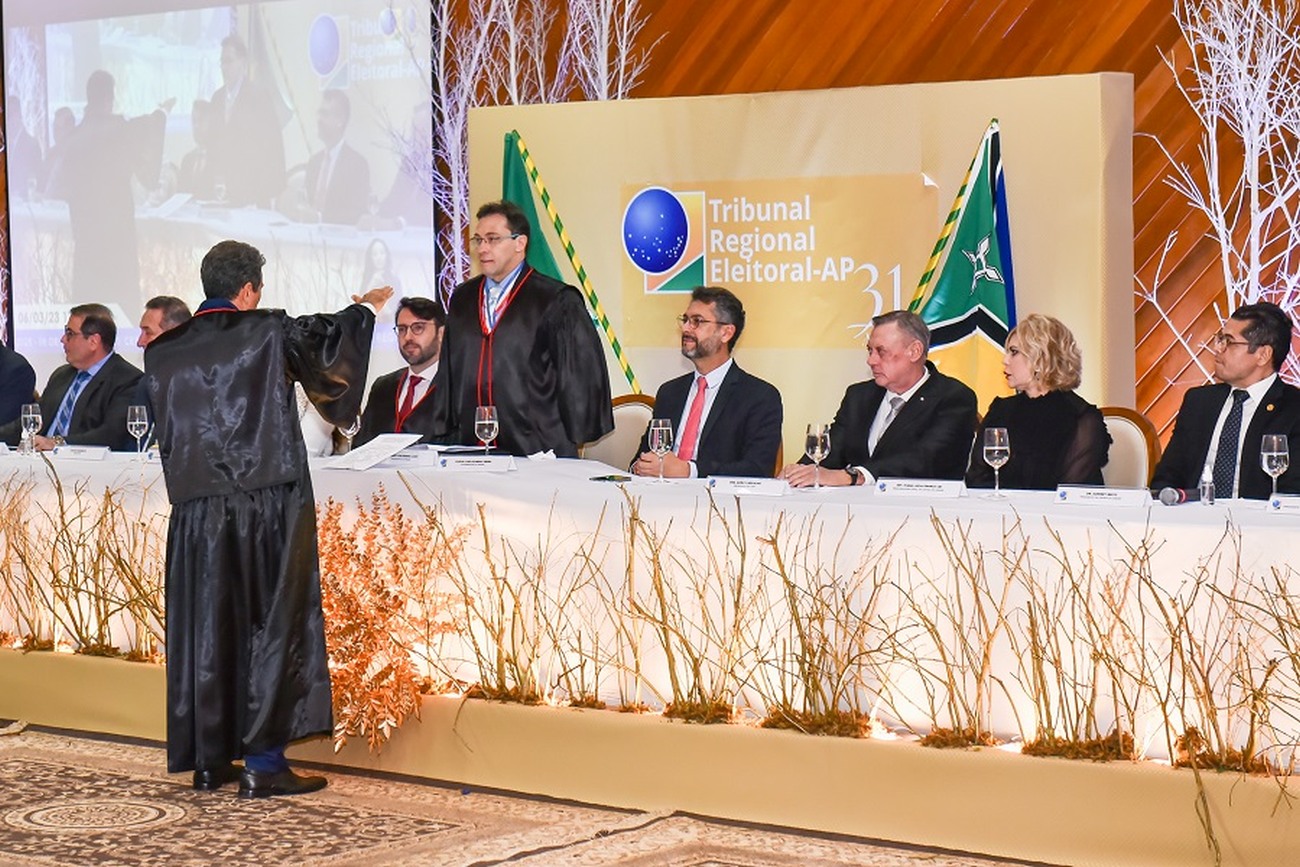 Posse dos novos dirigentes do TRE-AP aconteceu nesta segunda-feira, 6