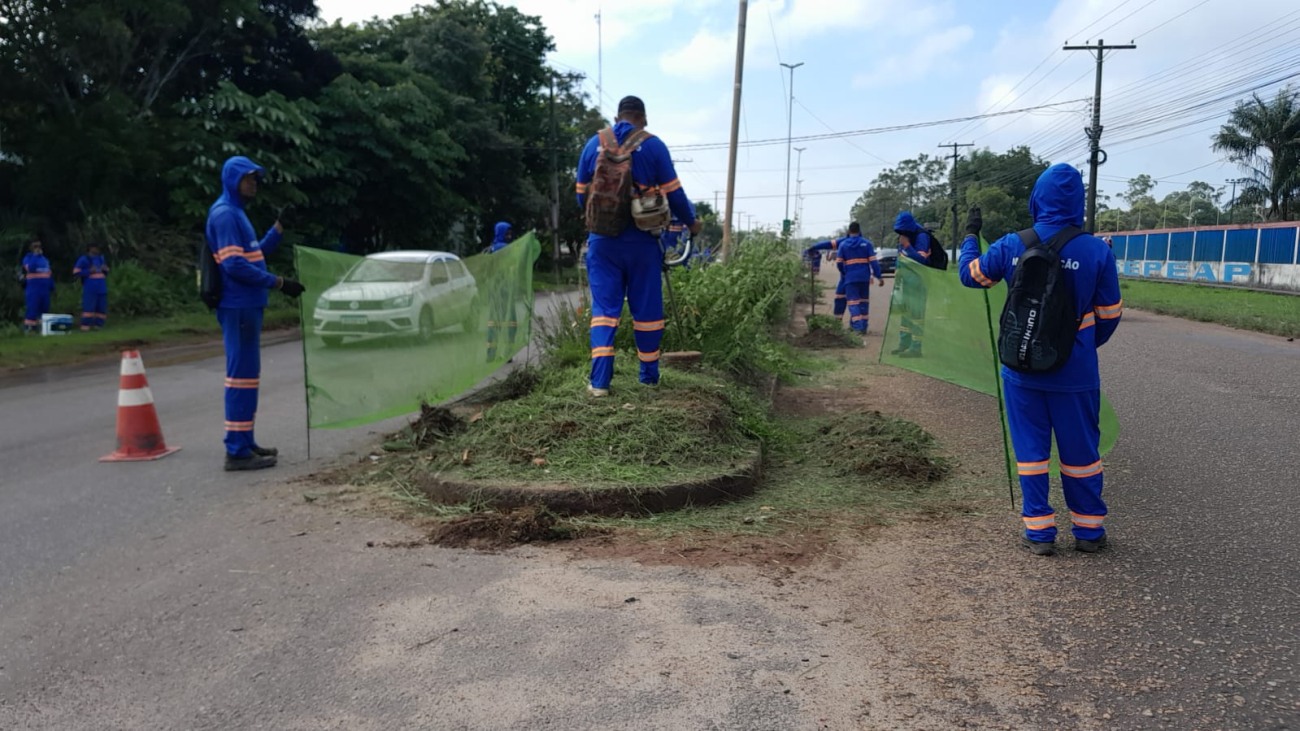 Equipes do projeto atuando em reparos nas rodovias estaduais