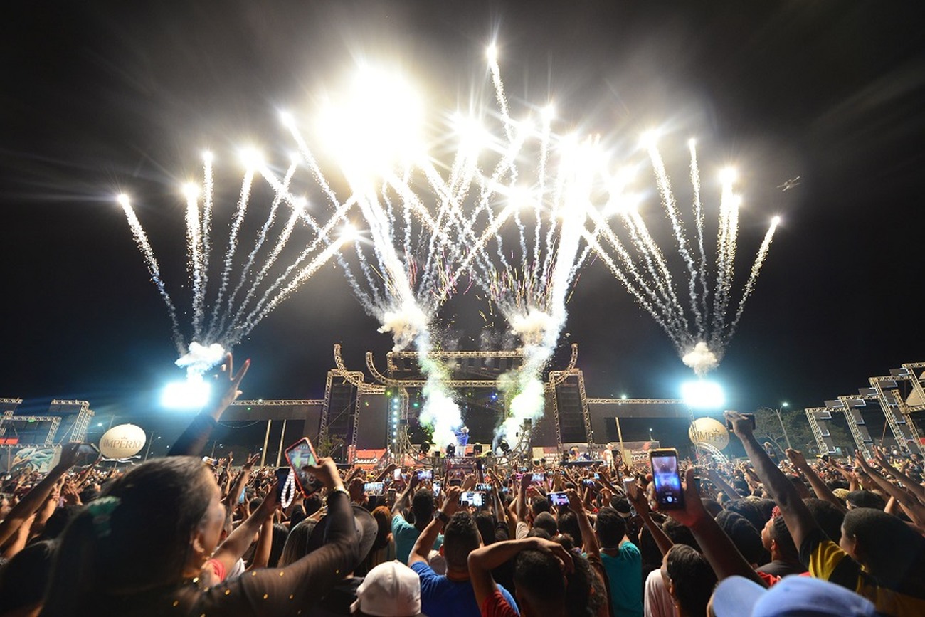 Show de luzes é marca registrada da aparelhagem paraense