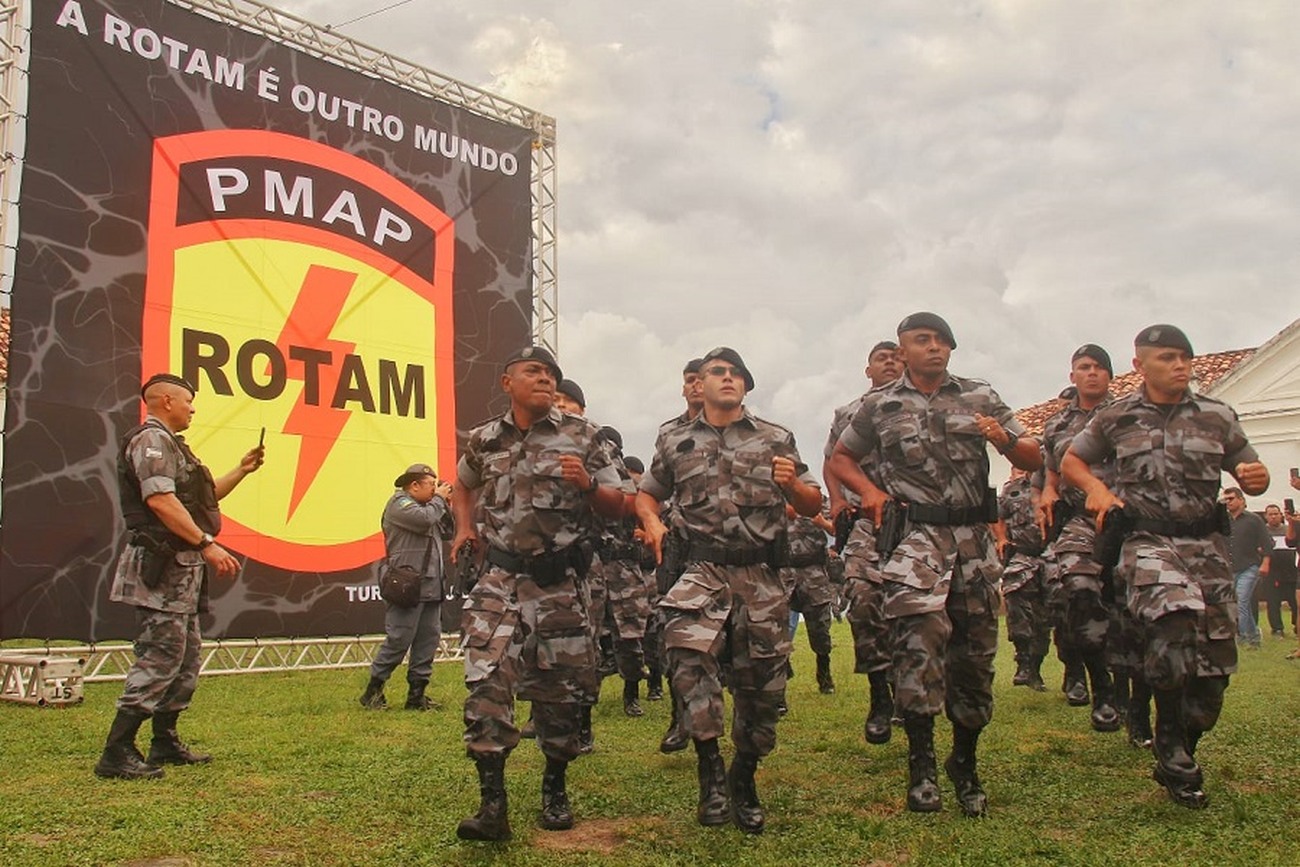 A cerimônia de formatura também marcou a celebração dos 20 anos da Rotam do Amapá