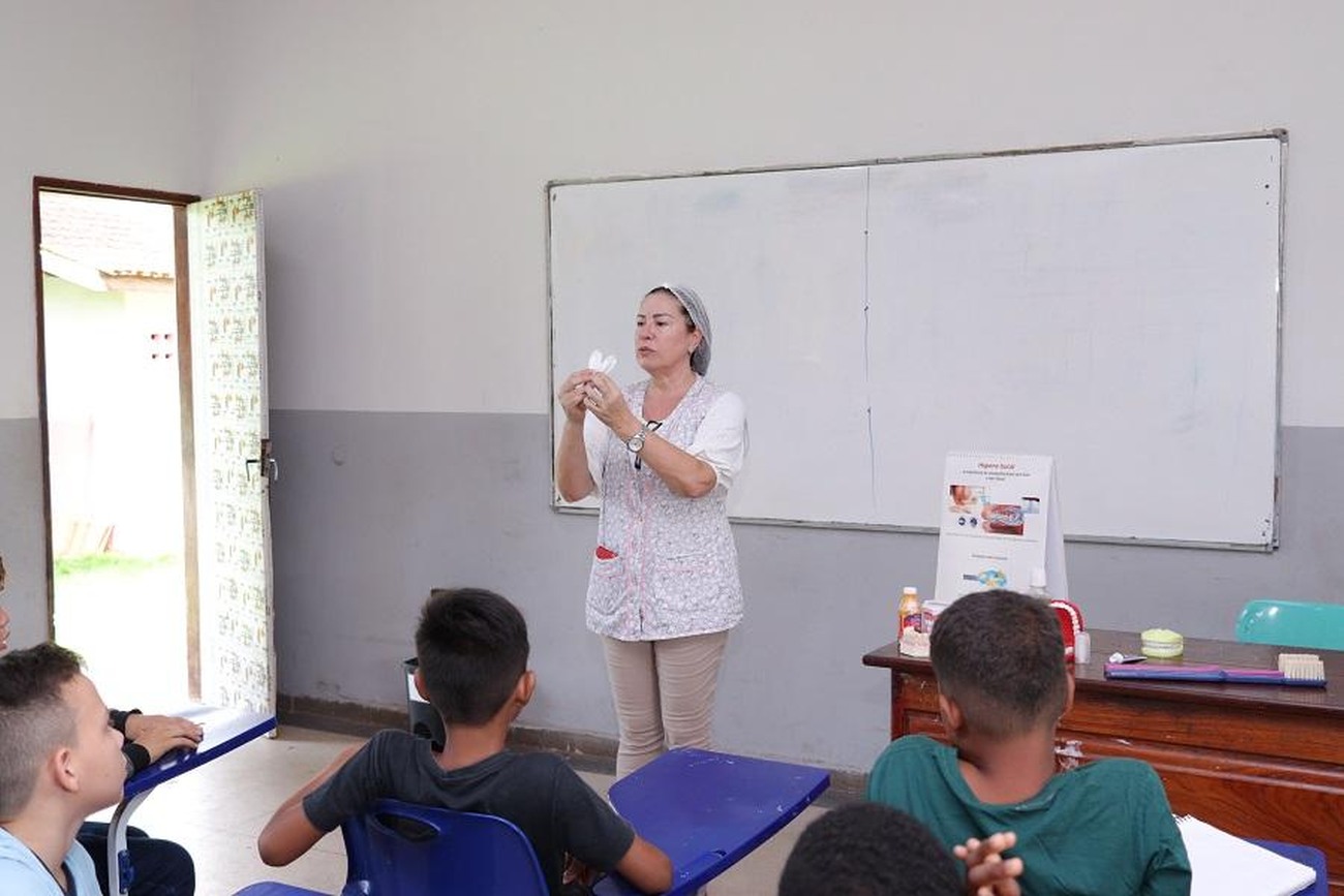 Crianças receberam orientações sobre como manter a higiene bucal
