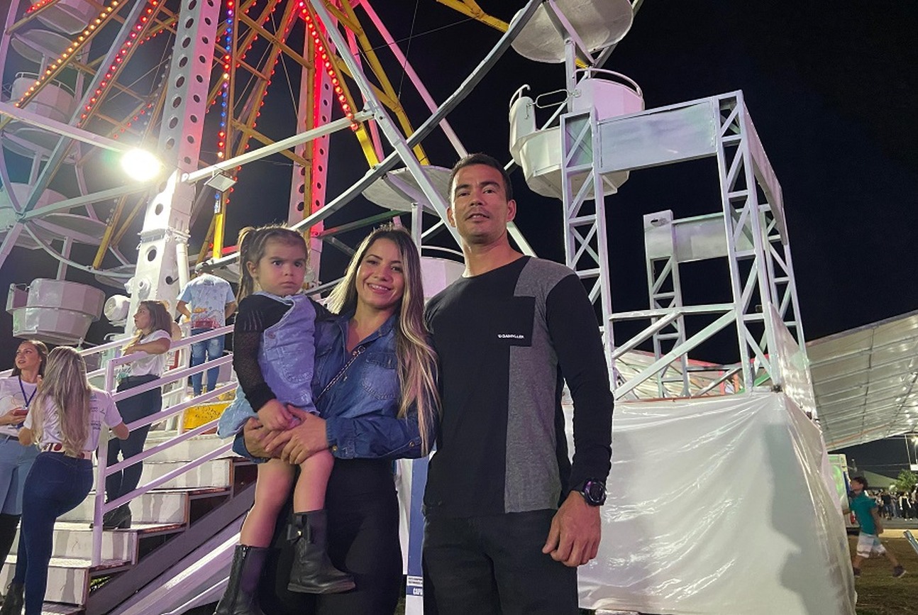 Famílias amapaenses se divertem no parque da Expofeira