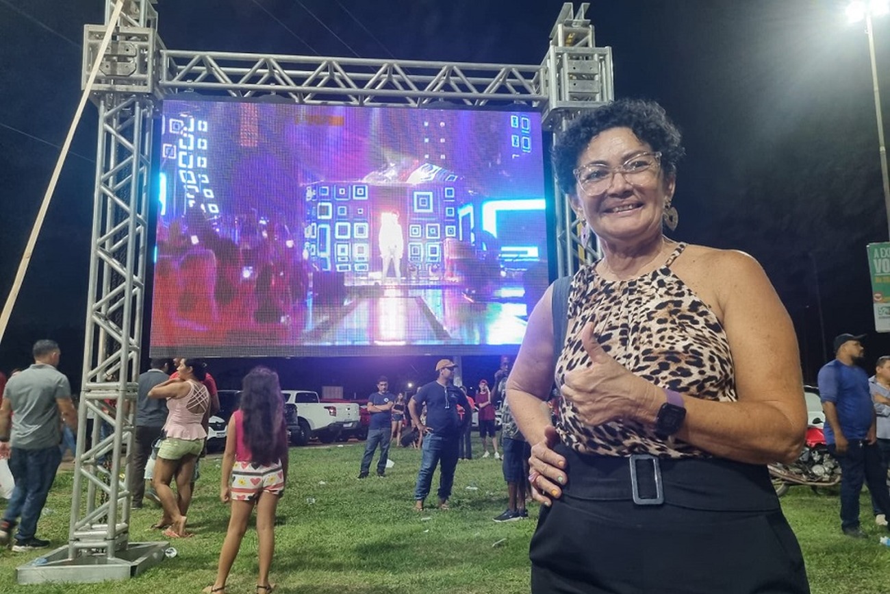 Ansiosa e animada pelo retorno da Expofeira, Arlinda Ballarini participou da inauguração da central do evento