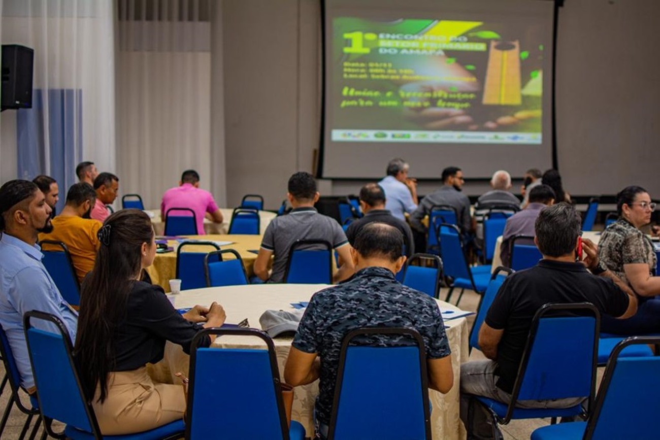 Durante o encontro, instituições puderam expor suas contribuições e atividades de produção